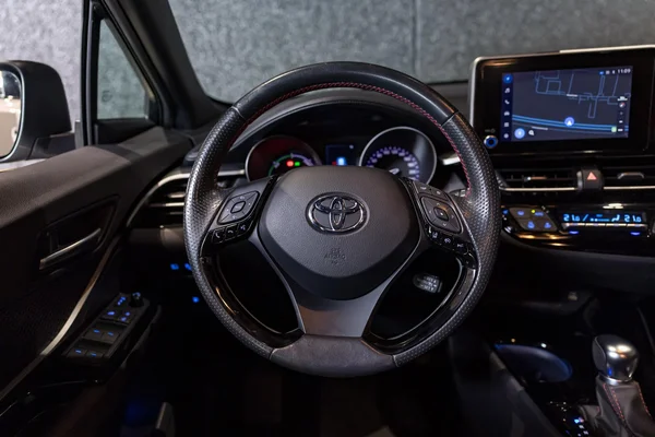 Toyota C-HR (2022) — foto 9 van 35
