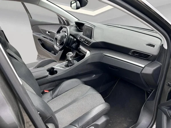 Peugeot 5008 (2020) — foto 11 van 22