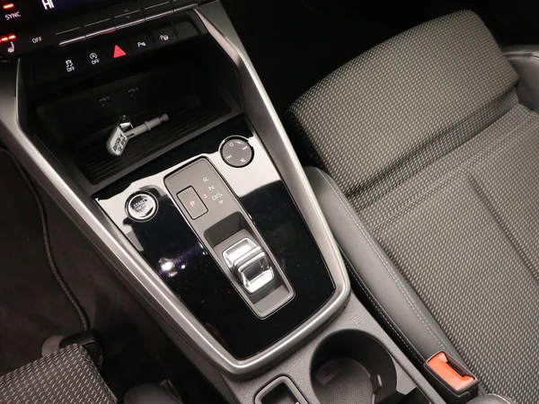 AUDI A3 Sportback (2024) — foto 7 van 23