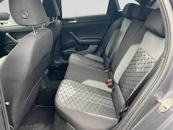 VOLKSWAGEN Taigo (2022) — foto 3 van 18