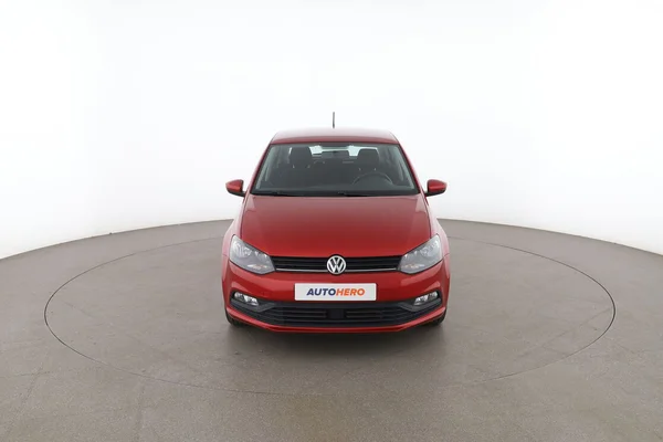Volkswagen Polo (2015) — foto 15 van 16