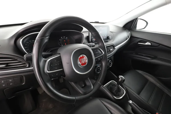 Fiat Tipo (2017) — foto 2 van 16