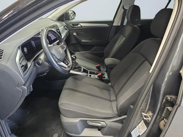 VOLKSWAGEN T-Roc (2022) — foto 3 van 29