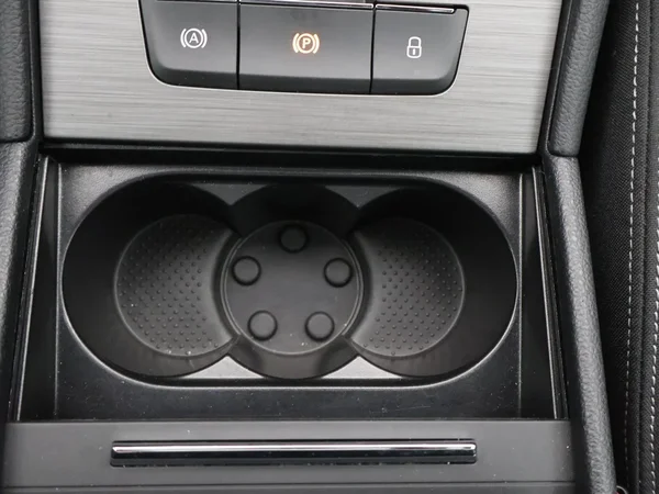Škoda Superb (2024) — foto 13 van 34