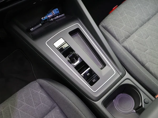 VOLKSWAGEN Golf VIII (2026) — foto 7 van 23