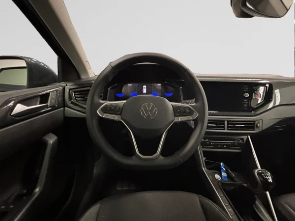 VOLKSWAGEN Taigo (2024) — foto 12 van 15