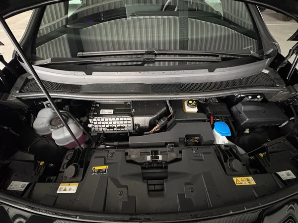 CUPRA Born (2025) — foto 11 van 24