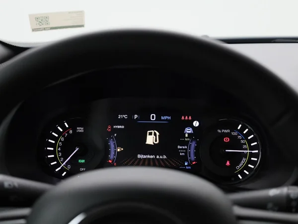 Jeep Renegade (2023) — foto 39 van 40