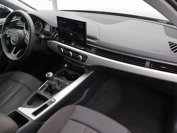 AUDI A4 (2020) — foto 19 van 25