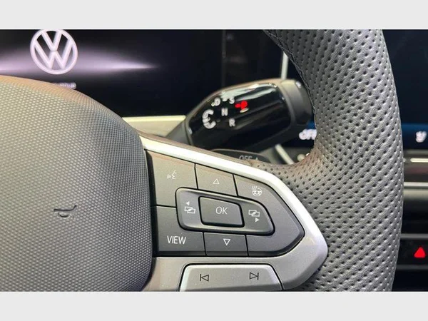 VOLKSWAGEN Passat SW (2026) — foto 8 van 21