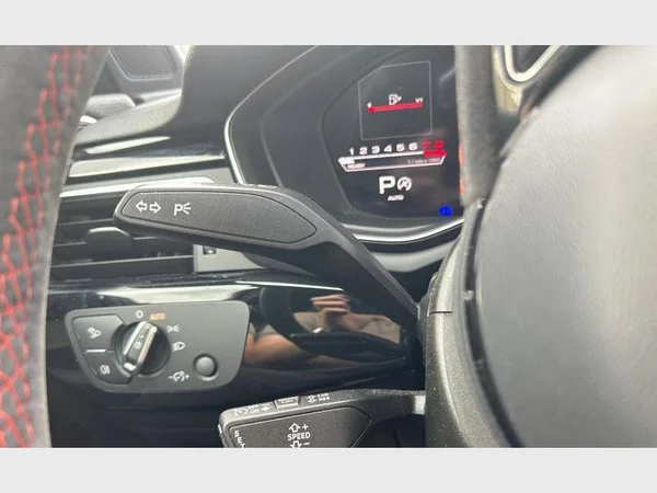 Audi RS4 Avant (2023) — foto 14 van 29