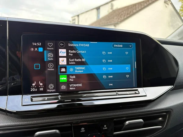VOLKSWAGEN Caddy Maxi (2023) — foto 8 van 20