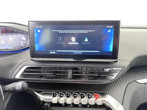 PEUGEOT 5008 (2023) — foto 2 van 26