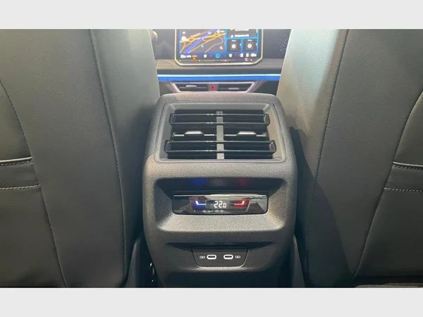 VOLKSWAGEN Tiguan (2026) — foto 19 van 26