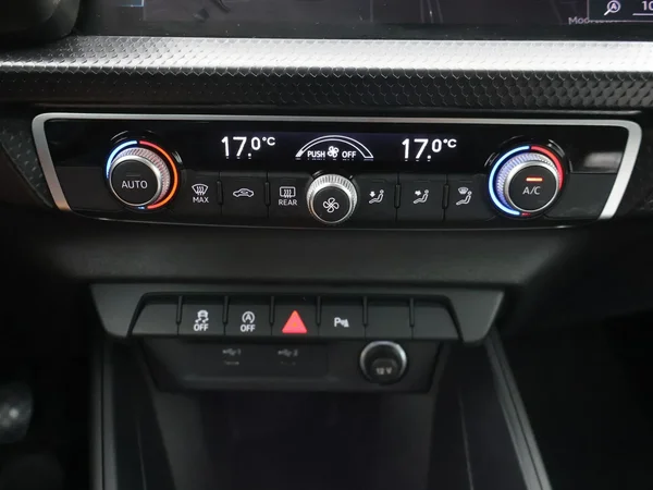 Audi A1 Sportback (2023) — foto 13 van 25