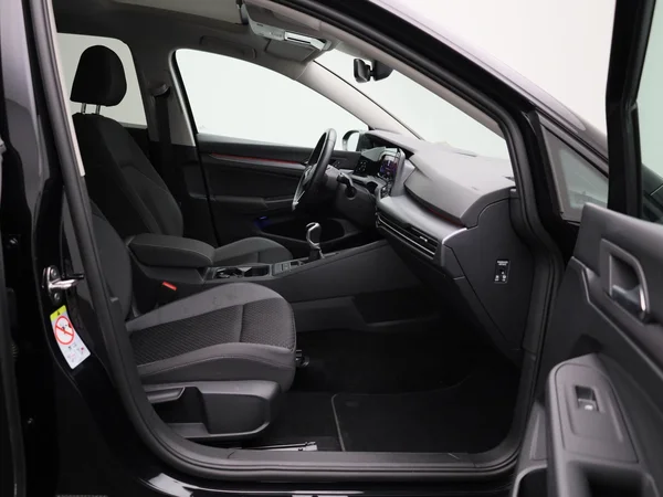 Volkswagen Golf (2022) — foto 29 van 45