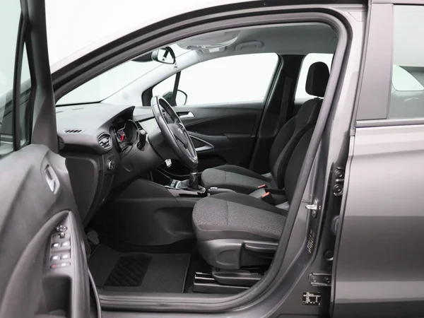 Opel Crossland (2021) — foto 3 van 38