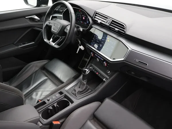 Audi Q3 (2022) — foto 24 van 24