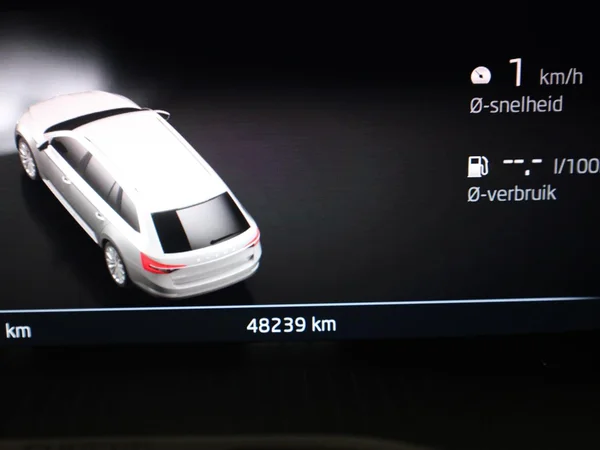 SKODA Superb Combi (2024) — foto 10 van 22