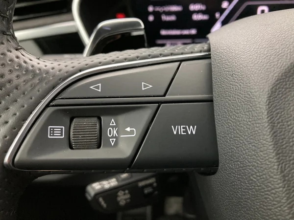 AUDI RSQ3 (2020) — foto 23 van 24