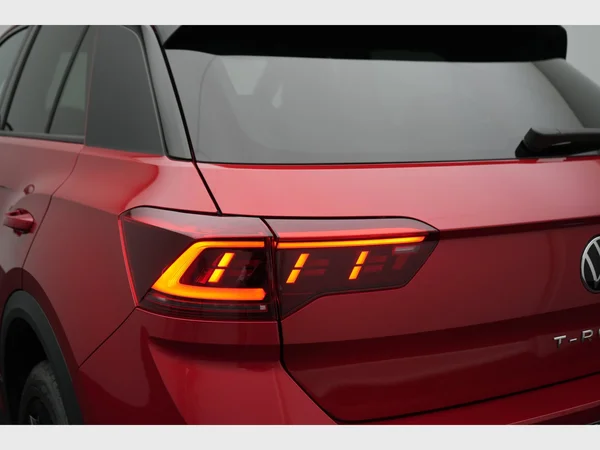 VOLKSWAGEN T-Roc (2024) — foto 13 van 22