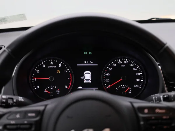Kia Rio (2023) — foto 2 van 37