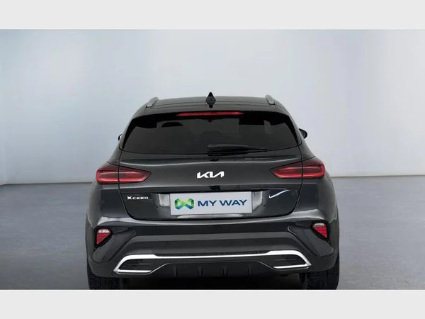 Kia XCEED (2023) — foto 23 van 25