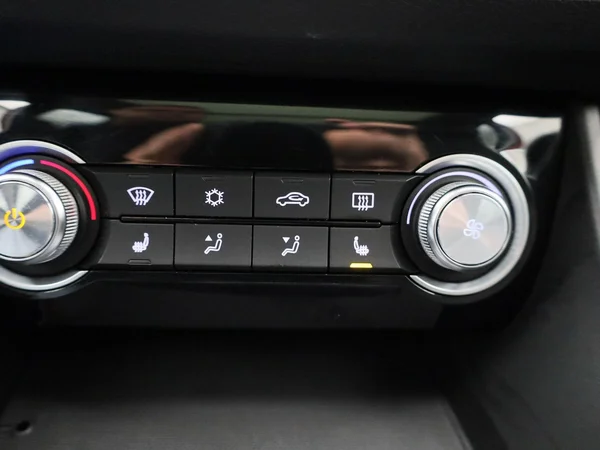 MG ZS EV (2021) — foto 14 van 42
