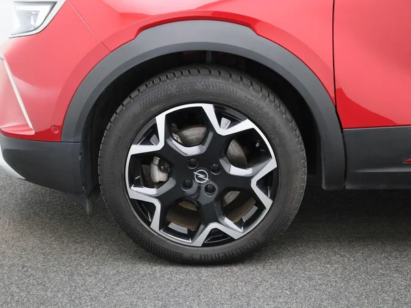 Opel Mokka-e (2022) — foto 6 van 36
