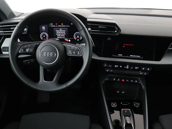 AUDI A3 Sportback (2025) — foto 17 van 18