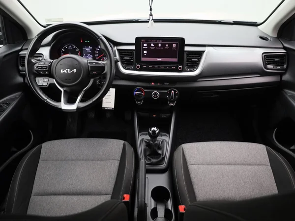 Kia Stonic (2023) — foto 33 van 34