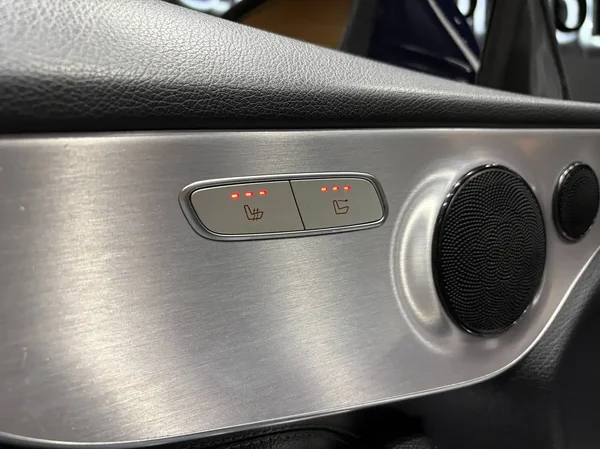 Mercedes-Benz C (2021) — foto 31 van 32