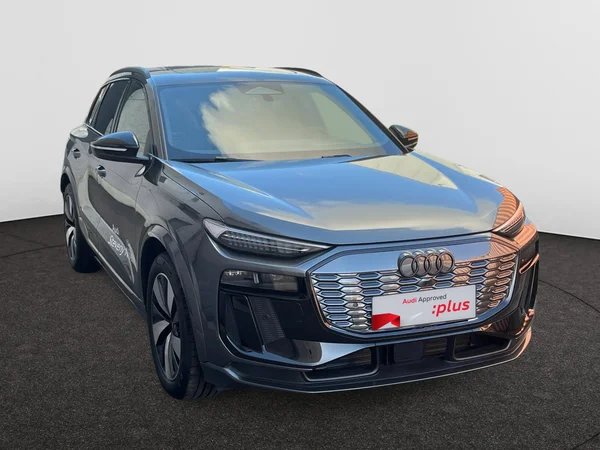 AUDI Q6 e-tron (2024) — foto 10 van 20