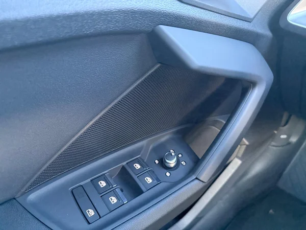 AUDI A3 Sportback (2024) — foto 6 van 28