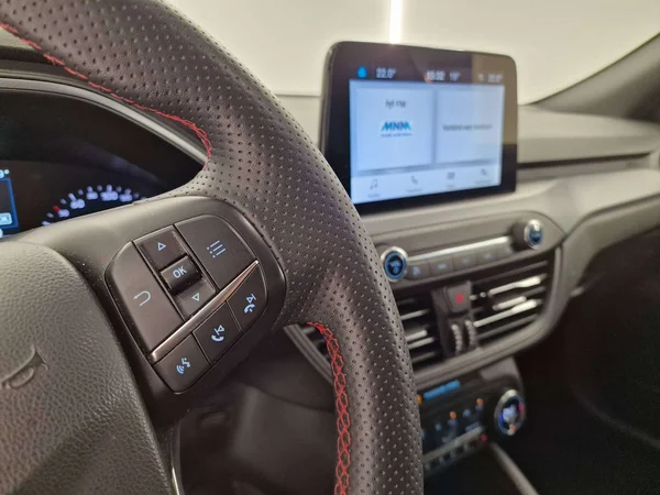 Ford Focus (2023) — foto 3 van 15
