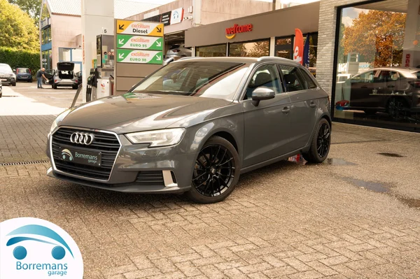Audi A3 (2017) — foto 33 van 41