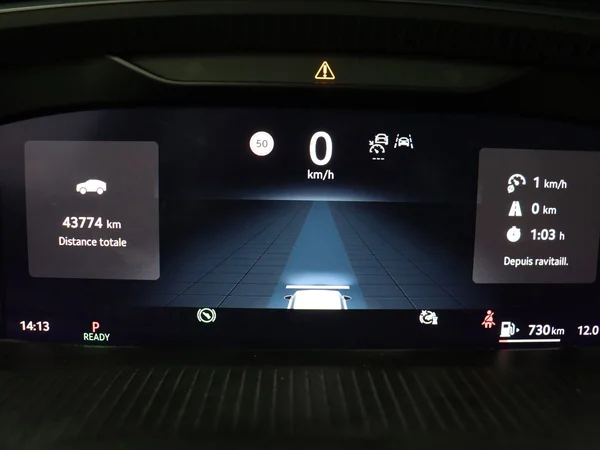SKODA Octavia Combi (2024) — foto 5 van 19