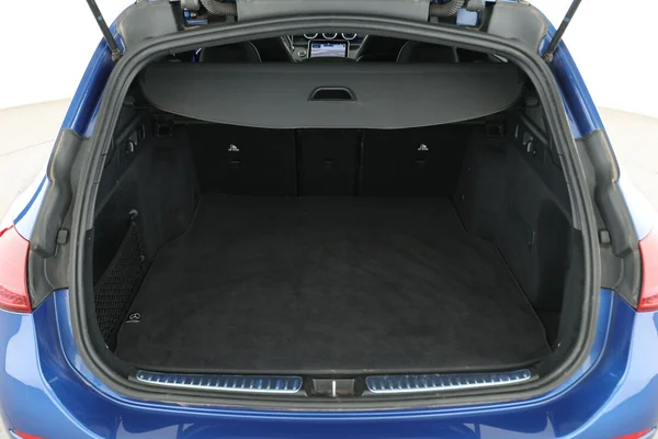 Mercedes-Benz C-Klasse (2025) — foto 8 van 16