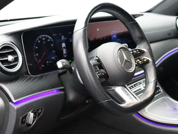 Mercedes-Benz E-Klasse (2022) — foto 33 van 33