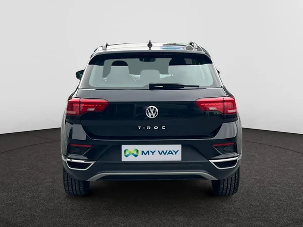 VOLKSWAGEN T-Roc (2019) — foto 13 van 18