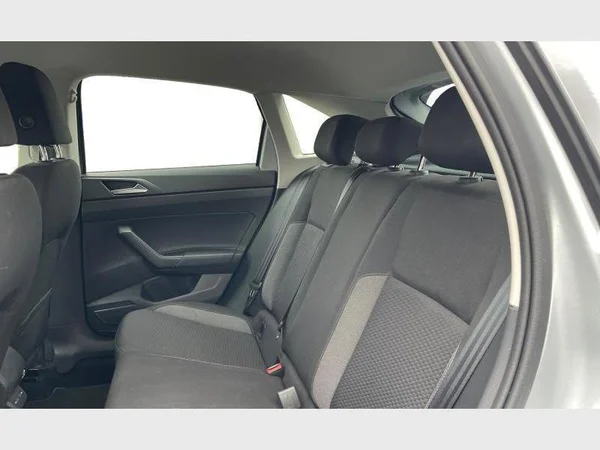 VOLKSWAGEN Taigo (2024) — foto 25 van 25