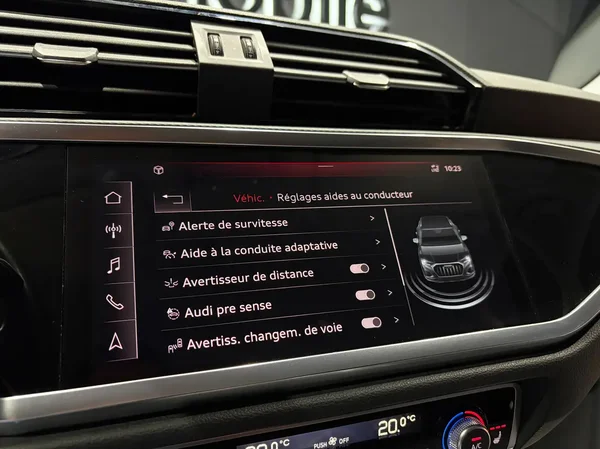 Audi Q3 (2019) — foto 5 van 28