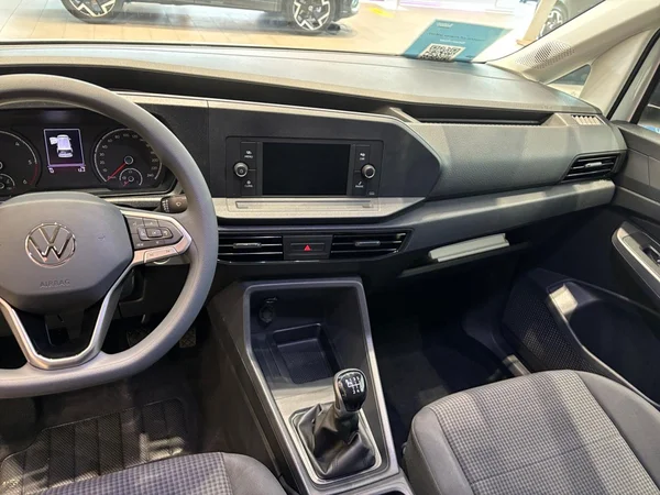 VOLKSWAGEN Caddy Van (2025) — foto 3 van 24