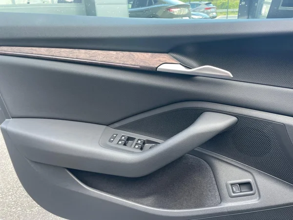 SKODA Superb Combi (2025) — foto 6 van 21