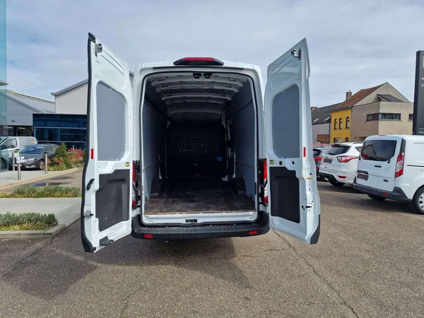 Ford Transit (2025) — foto 8 van 13