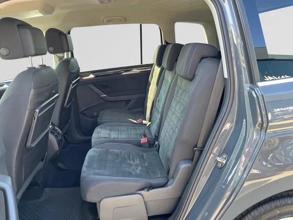 VOLKSWAGEN Touran Dsl (2022) — foto 19 van 22