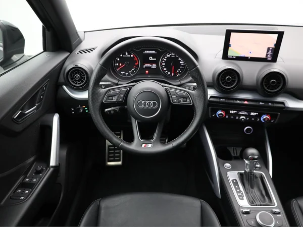 AUDI Q2 (2018) — foto 6 van 22