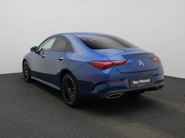 Mercedes-Benz CLA (2024) — foto 12 van 57