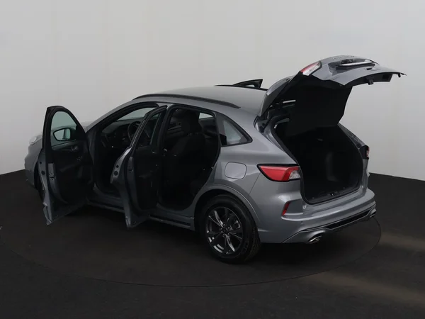FORD Kuga (2022) — foto 27 van 28