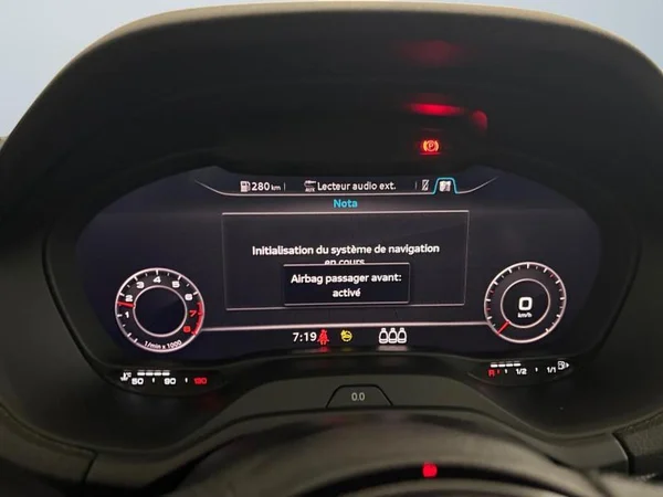 Audi Q2 (2021) — foto 24 van 31